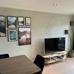 Terraced House With 4 Bedrooms Available For Ons